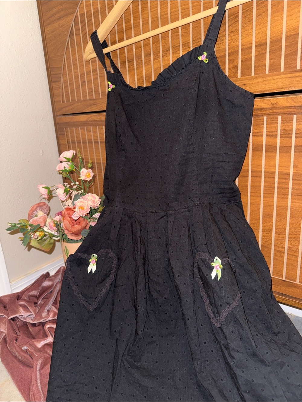 Betsey Johnson Black Eyelet tunic with Floral Appliqués - Picture 1 of 4
